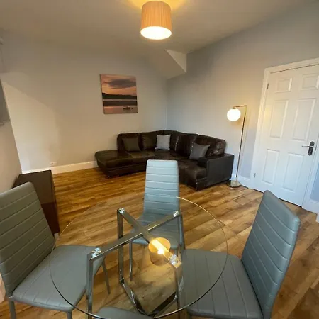 Delightful Home In Manchester-2